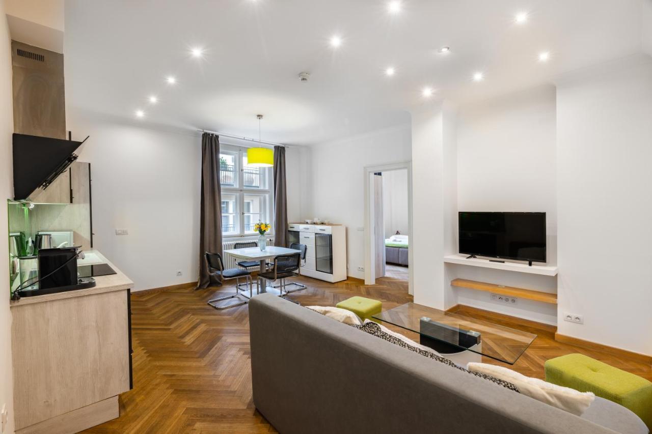 פראג Dlouha Palace - Live In One Of The Best Streets מראה חיצוני תמונה
